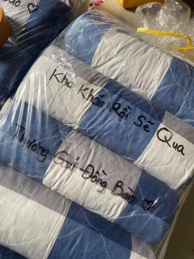 Khó khăn nào rồi cũng sẽ qua, mưa nào rồi cũng tạnh mà thôi... Nguồn: @vivigan9296