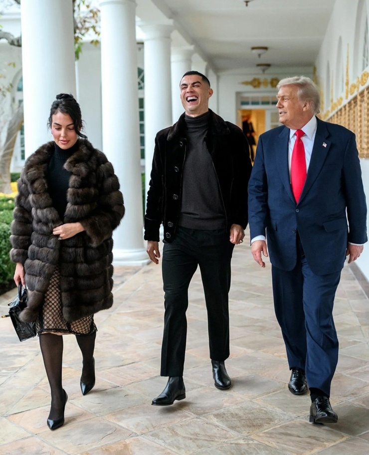 Phong cách Rodríguez qua 9 năm yêu Ronaldo - 1