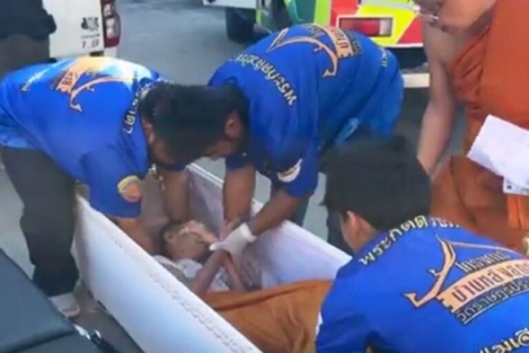 Thái Lan: Mở nắp quan tài có tiếng động lạ, nhân viên hỏa táng sững sờ