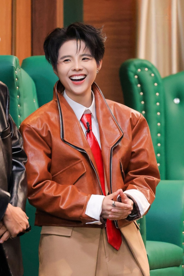 Vũ Cát Tường phá bỏ giới hạn ở 'Anh trai say hi' - 2