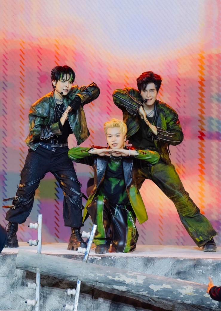 Vũ Cát Tường phá bỏ giới hạn ở 'Anh trai say hi' - 5