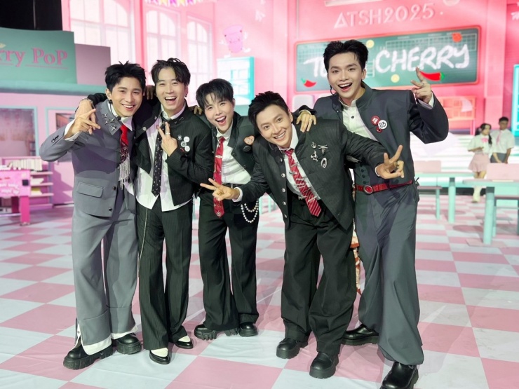 Vũ Cát Tường phá bỏ giới hạn ở 'Anh trai say hi' - 11