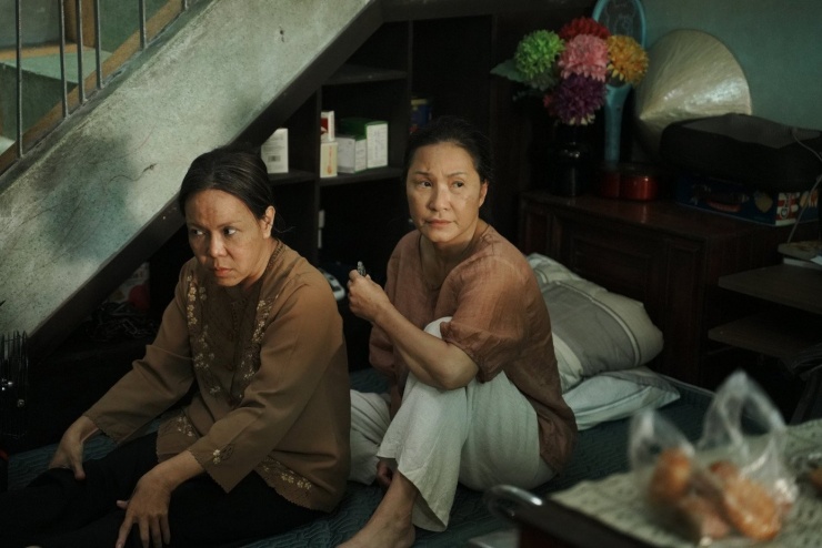 Việt Hương, Hồng Đào trong phim Cục vàng của ngoại.