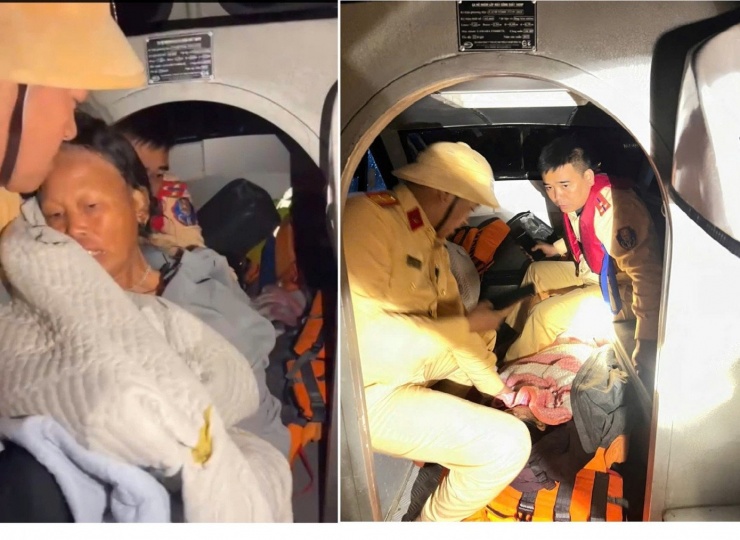 Lực lượng Cảnh sát đường thủy kịp thời đưa 02 nạn nhân vào bờ đi cấp cứu.