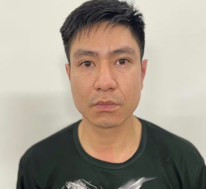 Đối tượng Hoàng Ngô Sinh.