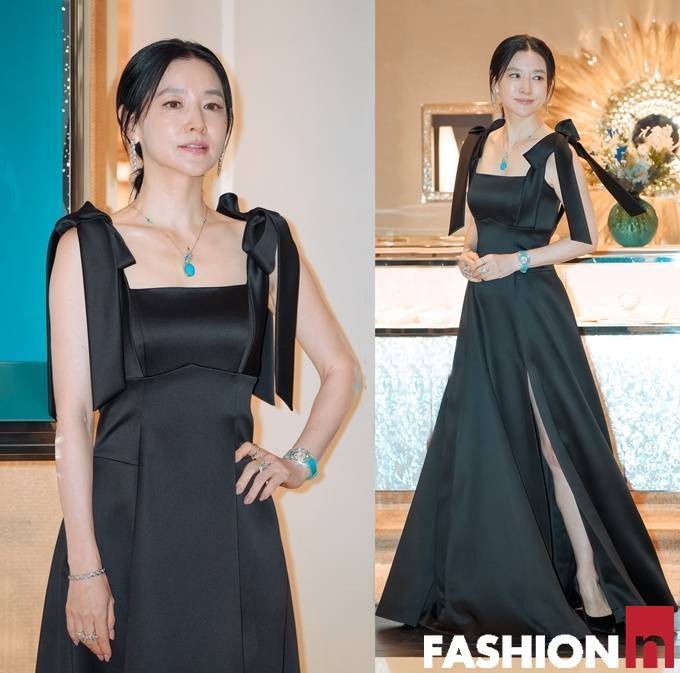 Làn da đều màu, ít nếp nhăn của Lee Young Ae giúp cô nhận nhiều khen ngợi trên mạng xã hội.