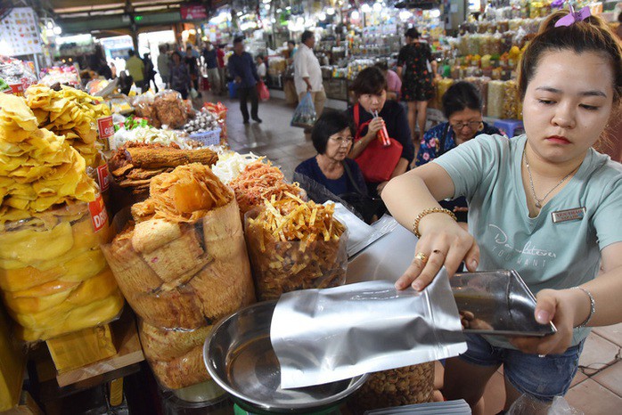 Bộ Tài chính cho biết sẽ nâng ngưỡng doanh thu tính thuế đối với hộ kinh doanh. Ảnh minh họa