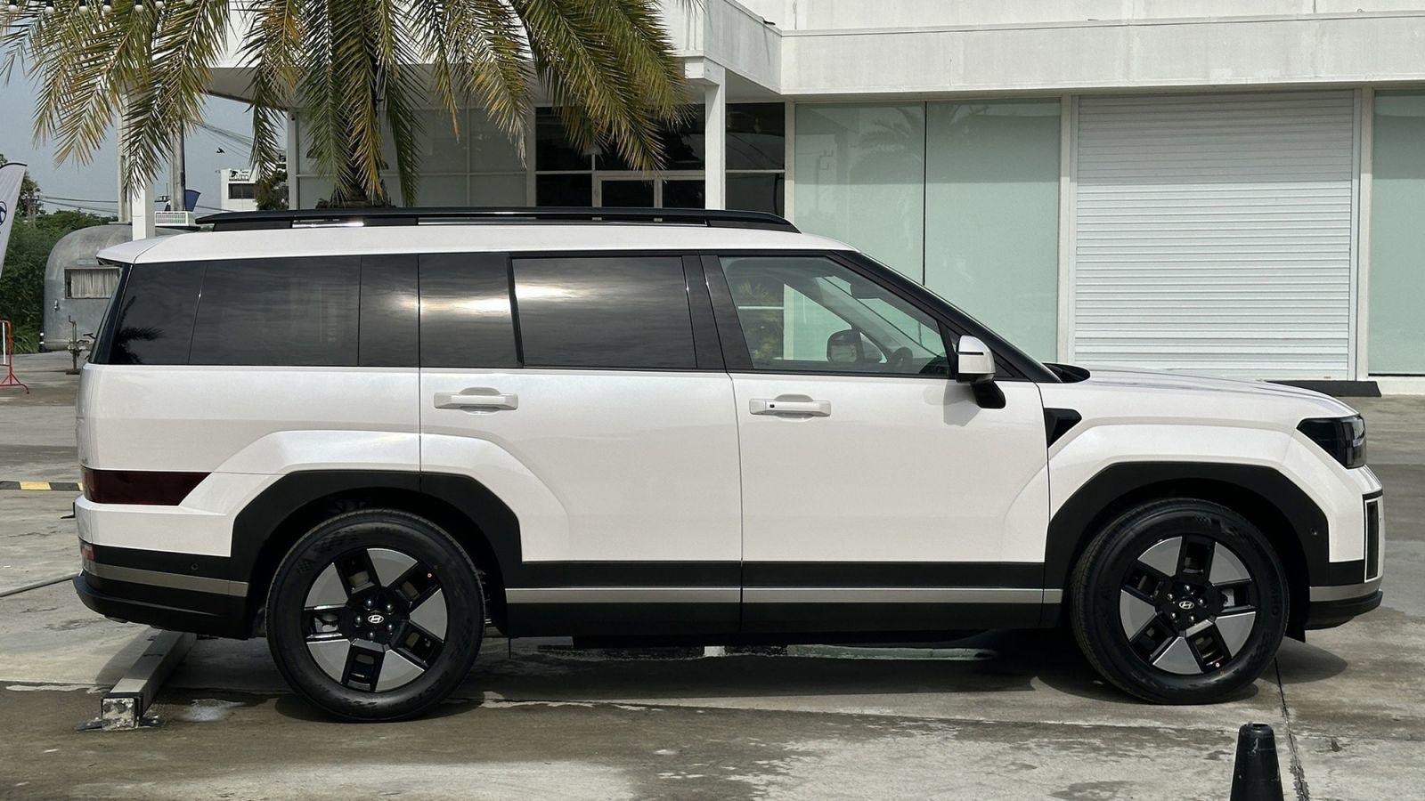 Đại lý Hyundai nhận cọc dòng xe SantaFe Hybrid mới - 2