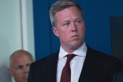 Bộ trưởng Lục quân Mỹ bí mật gặp phái đoàn Nga