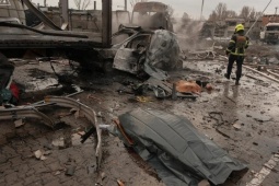 Thế giới 24h: Nga tung 2 đòn tập kích liên tiếp, Ukraine tuyên bố bắn hạ Kinzhal