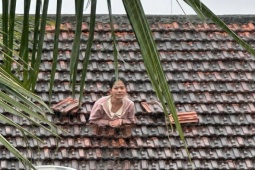 Vì sao chậm giải cứu hàng nghìn người kẹt ở rốn lũ Đăk Lăk?