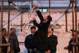 Iran tử hình công khai kẻ cưỡng hiếp