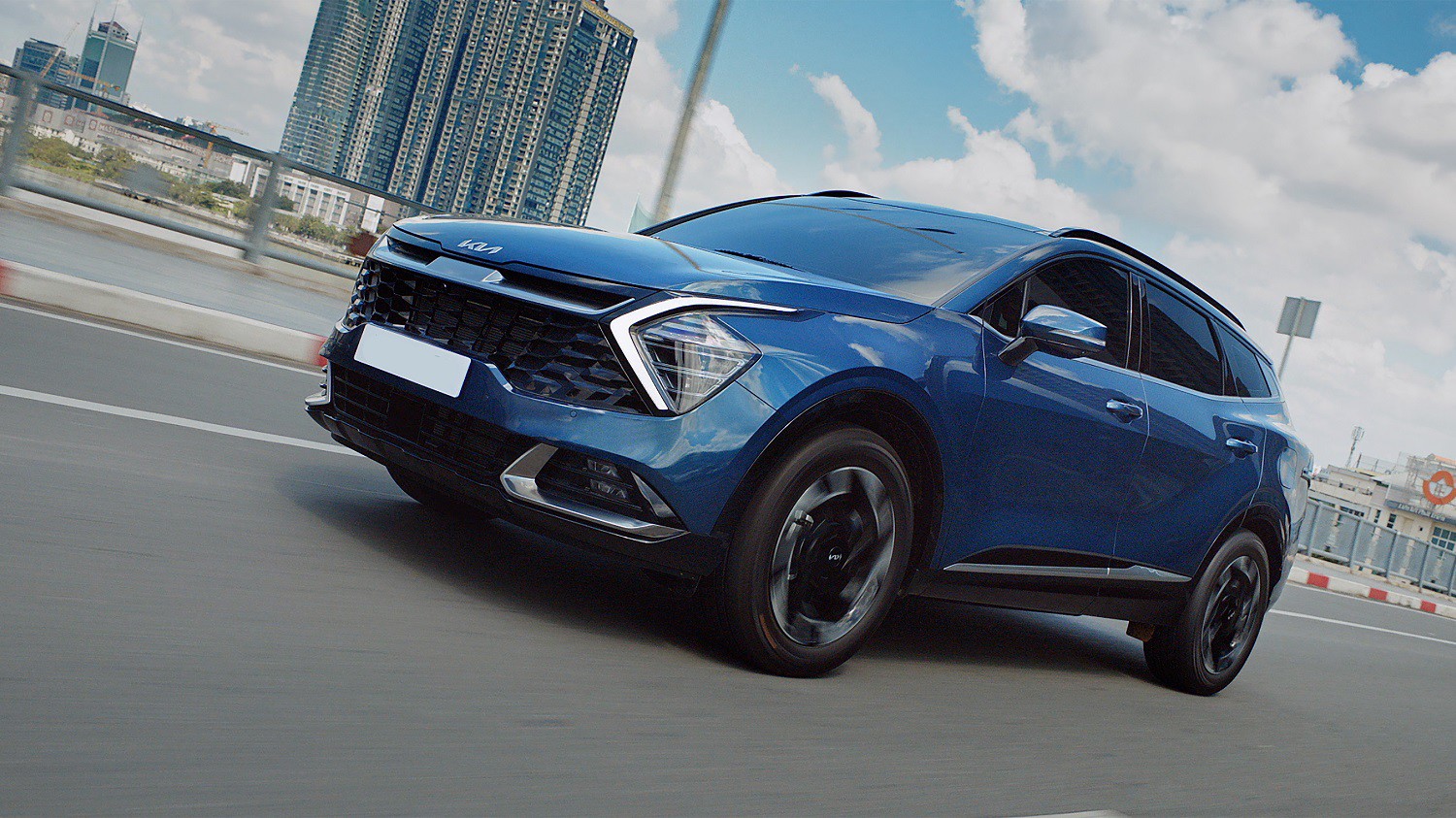 So sánh các phiên bản KIA Sportage: Động cơ mạnh mẽ và thiết kế đẳng cấp - 7