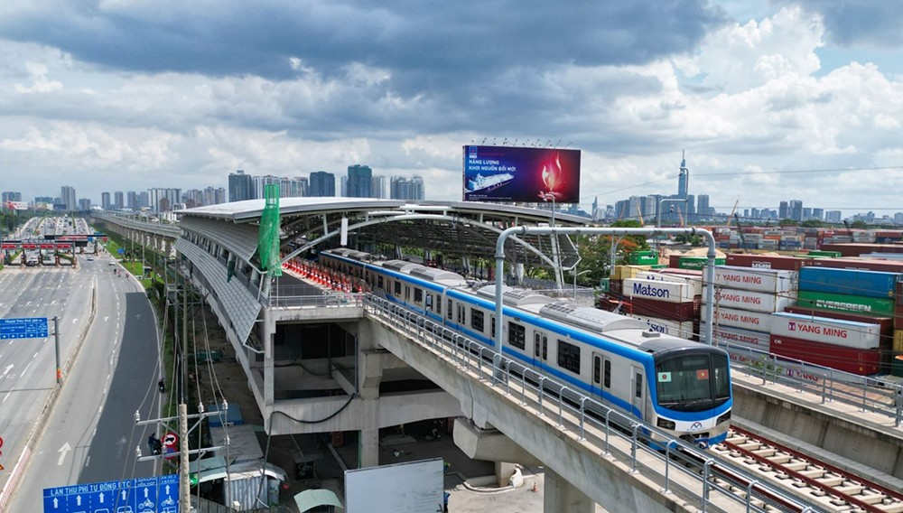 Với vị trí giáp ranh TP.HCM, Dĩ An cũ đang được tập trung phát triển với hệ thống metro và loạt đô thị TOD được đồng loạt triển khai.