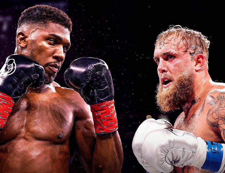 Joshua (bên trái) là đối thủ lớn nhất sự nghiệp của Jake Paul (bên phải), người từng đánh bại Tyson