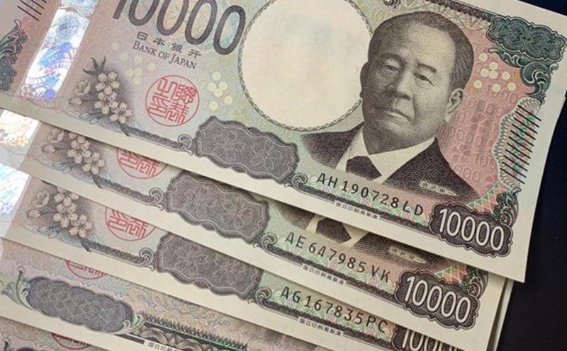 Yên Nhật lao dốc suốt quý qua: Chuyên gia vẫn bất ngờ dự báo sắp tăng 10% - 1