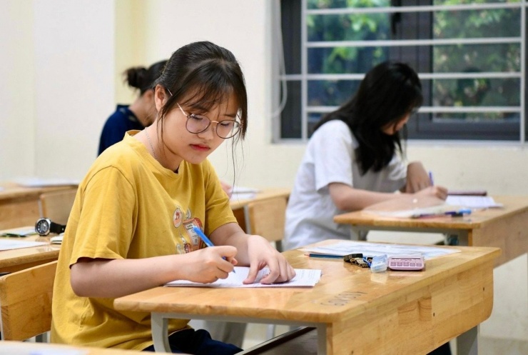 Bỏ hay giữ kỳ thi tuyển sinh vào lớp 10? - 1