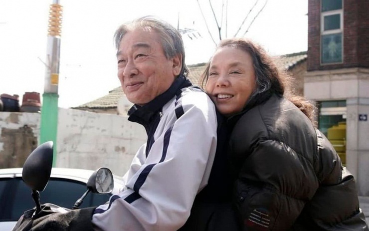 Sự ra đi của ông Lee Soon Jae khiến Late Blossom được chú ý trở lại.