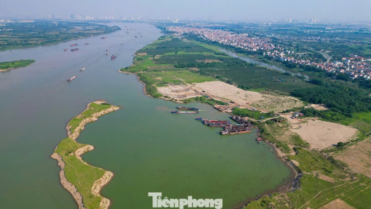 Đến nay, khu vực chủ yếu là bãi bồi này đang được nghiên cứu trong dự án đại lộ cảnh quan dài 92km, quy mô hơn 11.000ha, đi qua 16 xã, phường của thành phố Hà Nội.