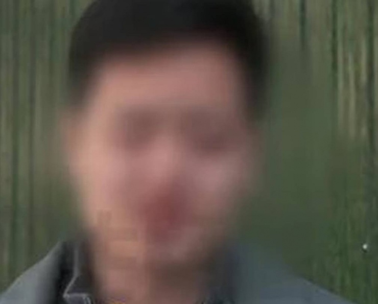 Chồng đau khổ vì bị vợ lừa dối. Ảnh: Handout