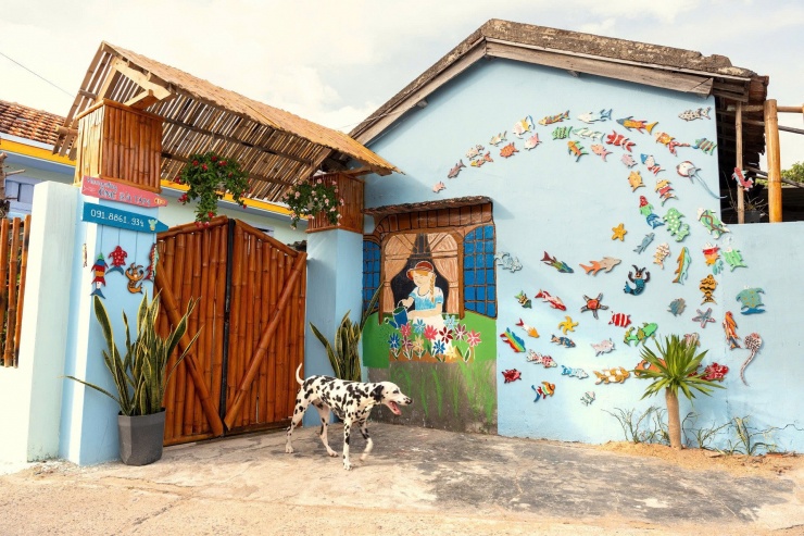 Homestay của gia đình anh Hoàng mở cửa đón người dân tới ở miễn phí. Ảnh: NVCC