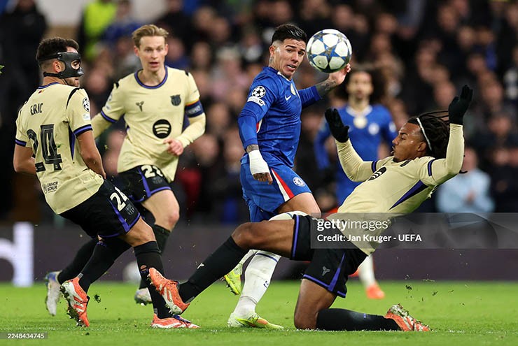 Video bóng đá Chelsea - Barcelona: Hàng thủ thảm họa, sụp đổ ở Stamford Bridge (Cúp C1)