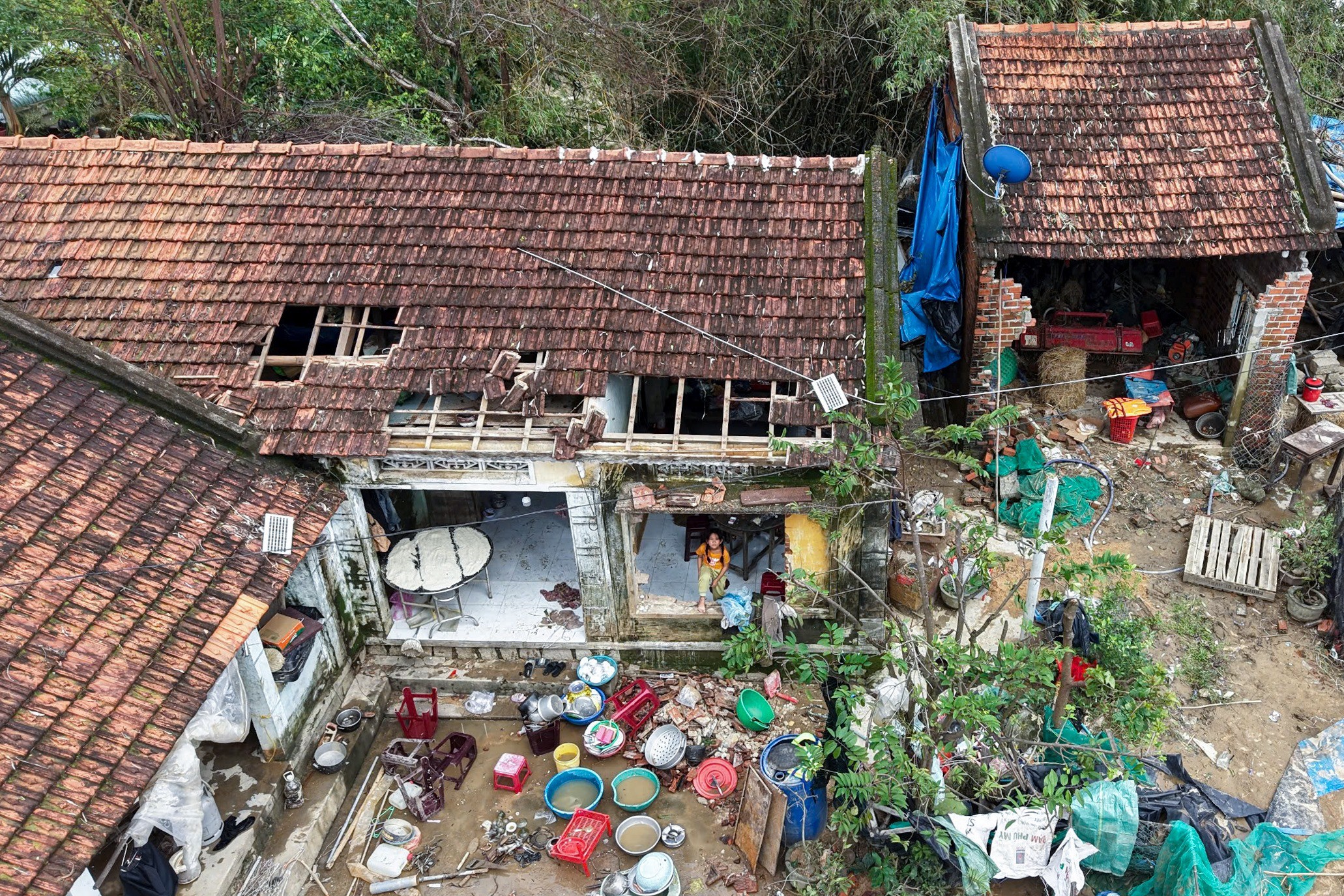 Thôn ở Đăk Lăk bị cô lập một tuần trong lũ - 10