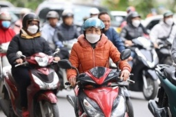 Miền Bắc rét khô, miền Trung hửng nắng trước khi bão ảnh hưởng