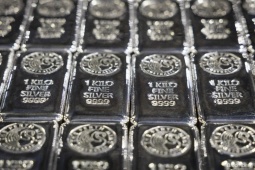 Dự trữ bạc ở Trung Quốc xuống đáy 10 năm: Rủi ro mới nổi với thị trường bạc toàn cầu