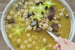 Bộ phận giá rẻ của con bò nấu lẩu đậm vị Tây Bắc ngon miễn chê