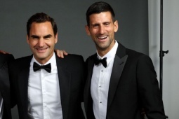 Djokovic kết thúc năm trong top 4, vượt Federer chiếm kỳ tích "không...