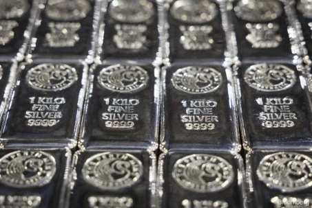Dự trữ bạc ở Trung Quốc xuống đáy 10 năm: Rủi ro mới nổi với thị trường bạc toàn cầu
