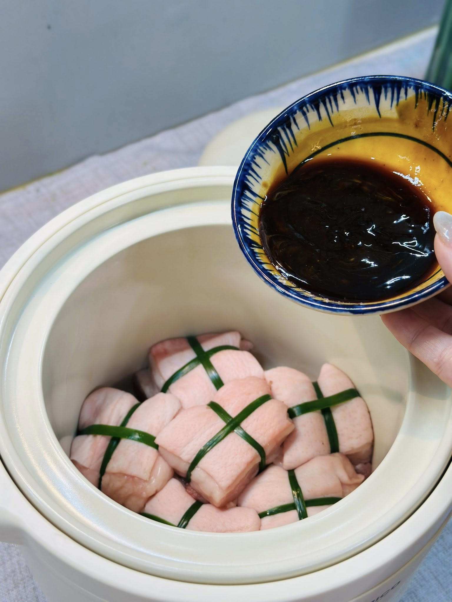 Món thịt ba chỉ kho ngon "bất bại", cả nhà thi nhau gắp - 4