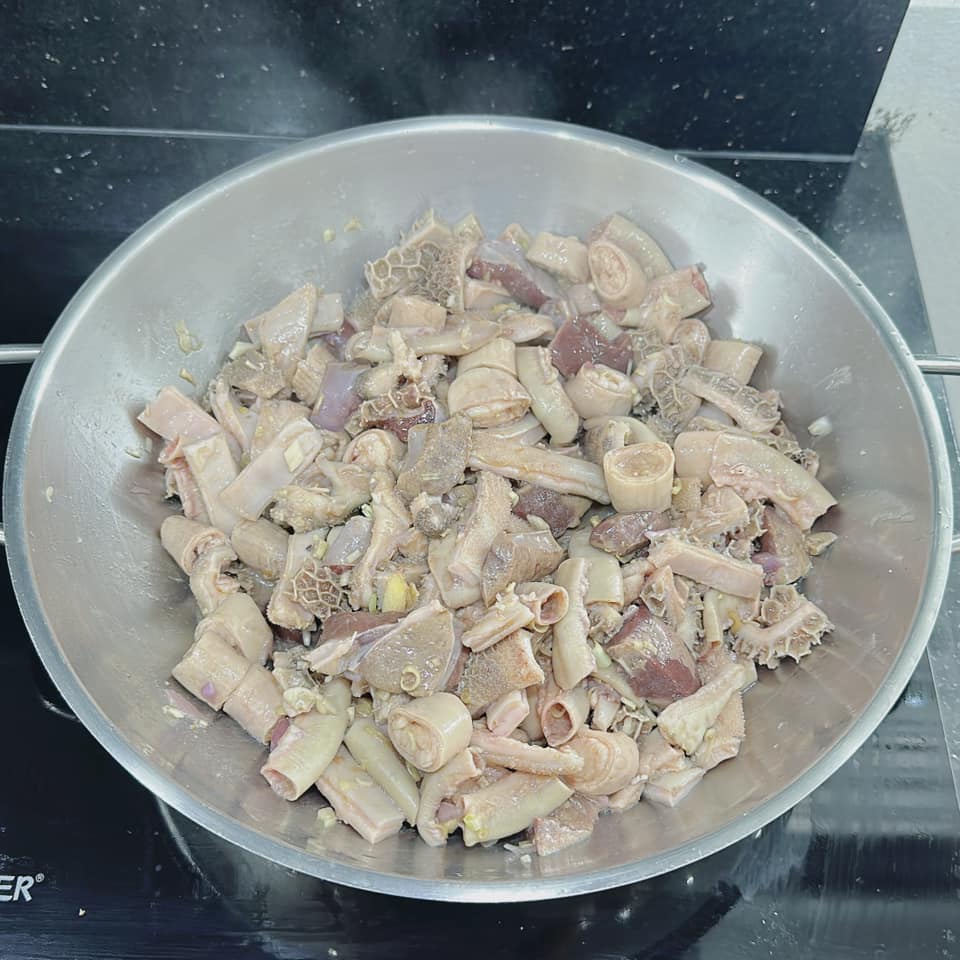 Bộ phận giá rẻ của con bò nấu lẩu đậm vị Tây Bắc ngon miễn chê - 2