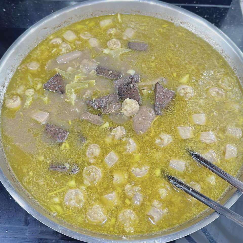 Bộ phận giá rẻ của con bò nấu lẩu đậm vị Tây Bắc ngon miễn chê - 3