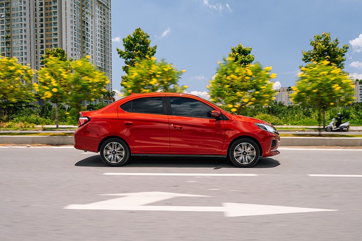 Giá xe Mitsubishi Attrage tháng 11/2025, giảm 100% lệ phí trước bạ - 13