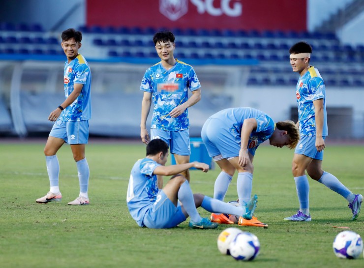 Tiền đạo U22 Việt Nam điểm mặt đối thủ đáng gờm nhất ở SEA Games 33 - 5