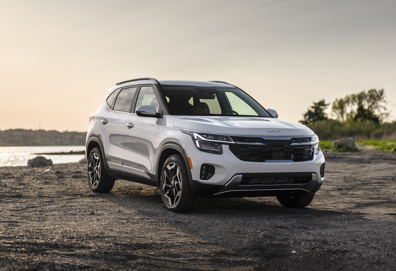 So sánh Kia Seltos và Toyota Corolla Cross: Giá, tiết kiệm nhiên liệu và độ bền - 10