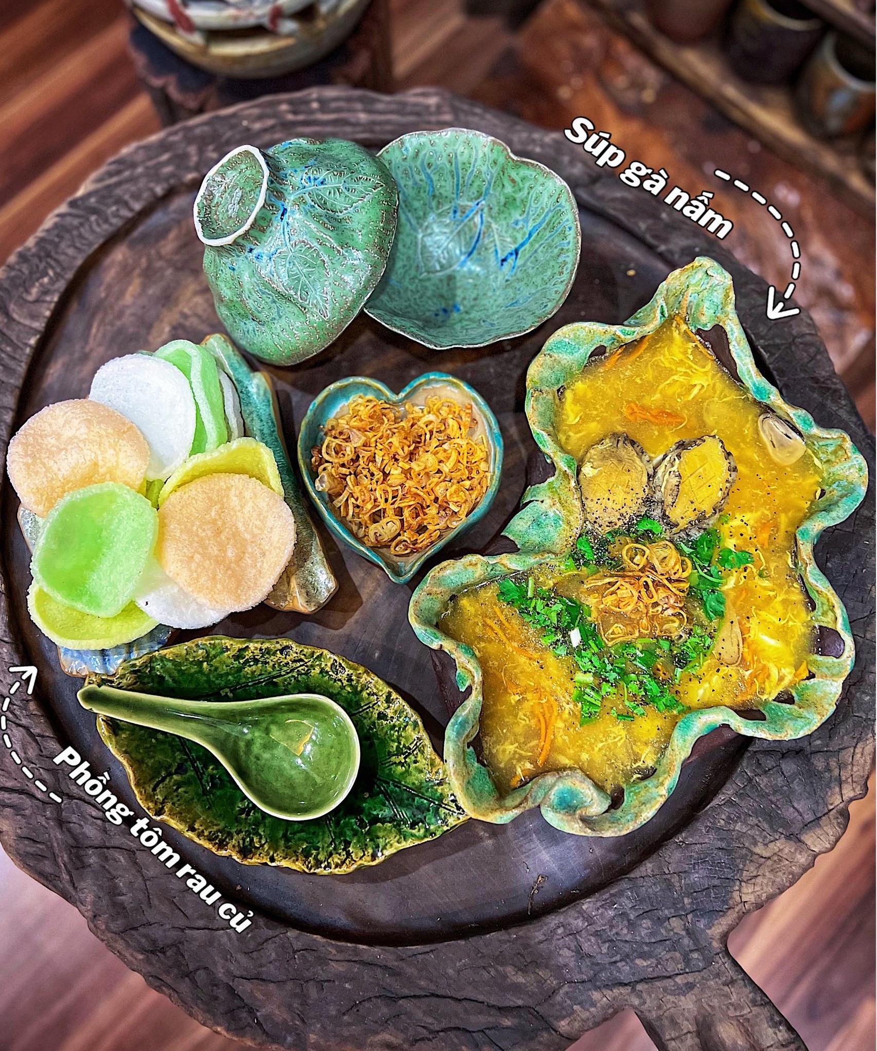 Súp gà nấm - Phồng tôm