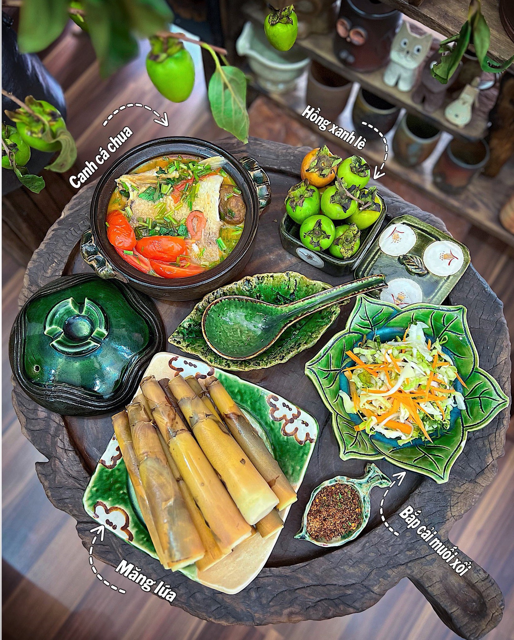 Măng luộc - Bắp cải muối xổi - Canh cá chua 