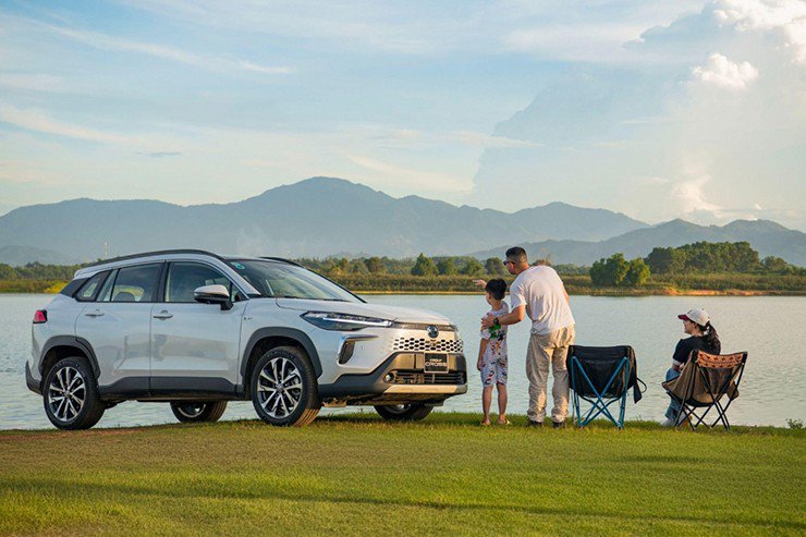 Đua doanh số "sinh tử" giữa Yaris Cross, Corolla Cross và Kia Seltos 2025 - 12