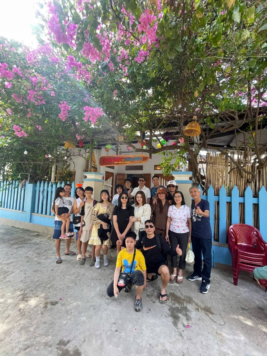 Cả làng du lịch ở Đắk Lắk &#39;hò nhau&#39; đón khách miễn phí, chở đồ cứu trợ vùng lũ - 5