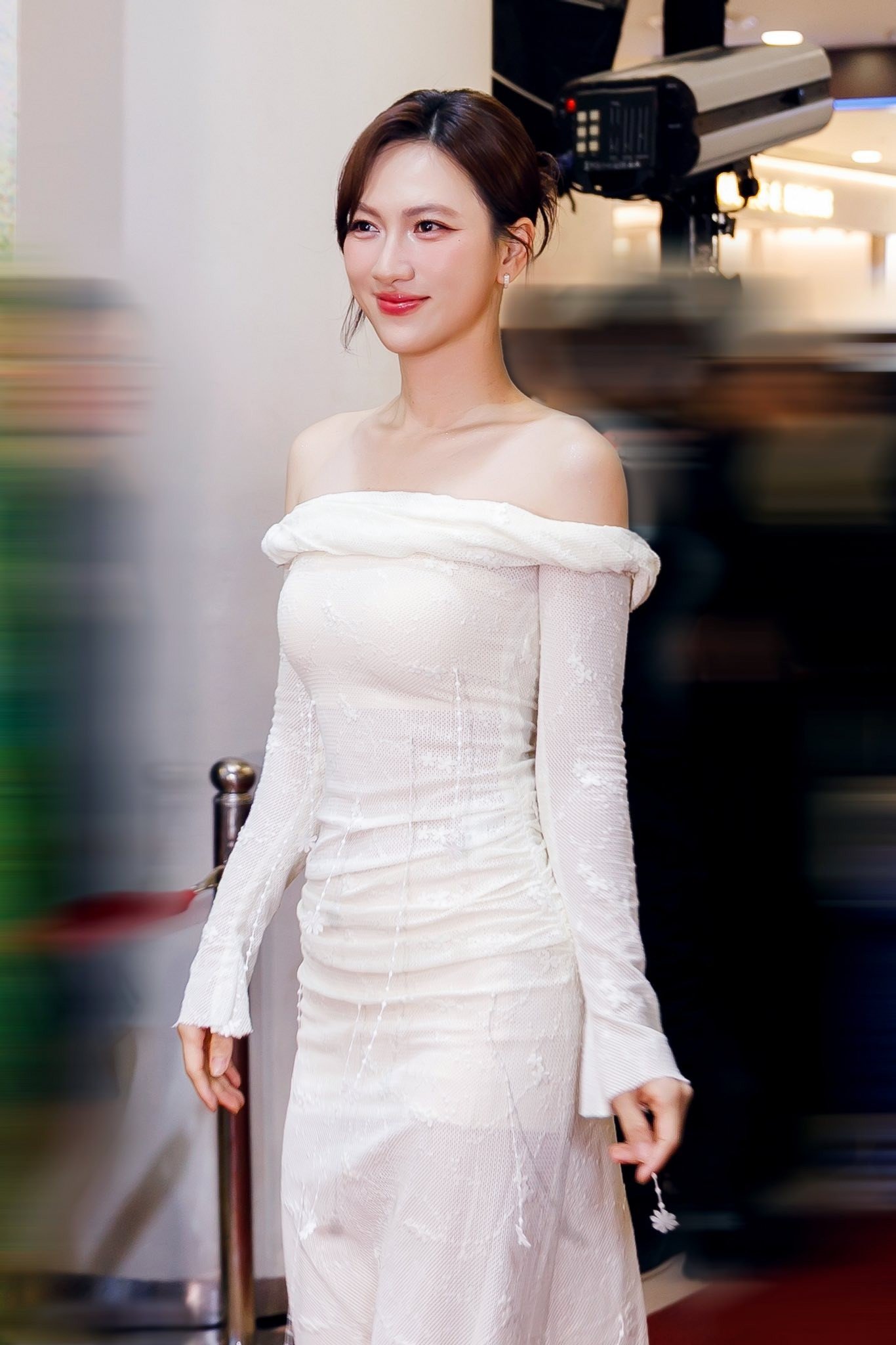 Tuấn Trần thắng Nam diễn viên xuất sắc nhờ vai trong "Mang mẹ đi bỏ", trong khi Nữ diễn viên xuất sắc thuộc về Phương Anh Đào với vai Mai trong bộ phim cùng tên.