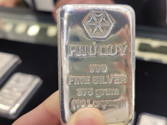 Kinh doanh - Giá bạc &quot;nóng&quot; trở lại, chuyên gia dự báo có thể chạm mốc 100 USD/ounce