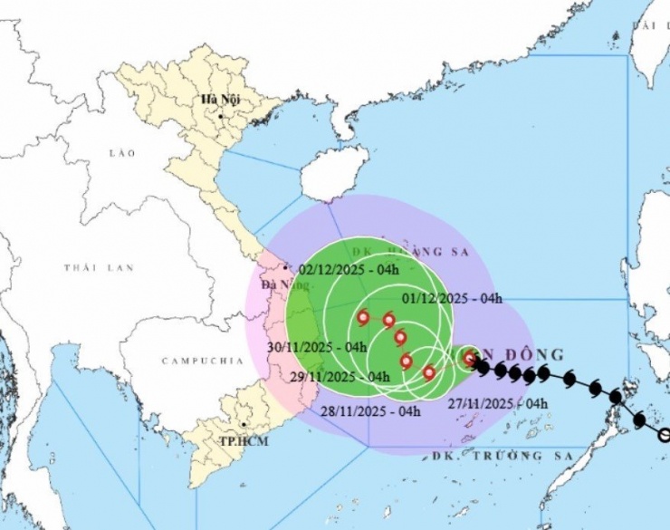 Bão số 15 diễn biến bất ngờ, mạnh lên 4 cấp - 1