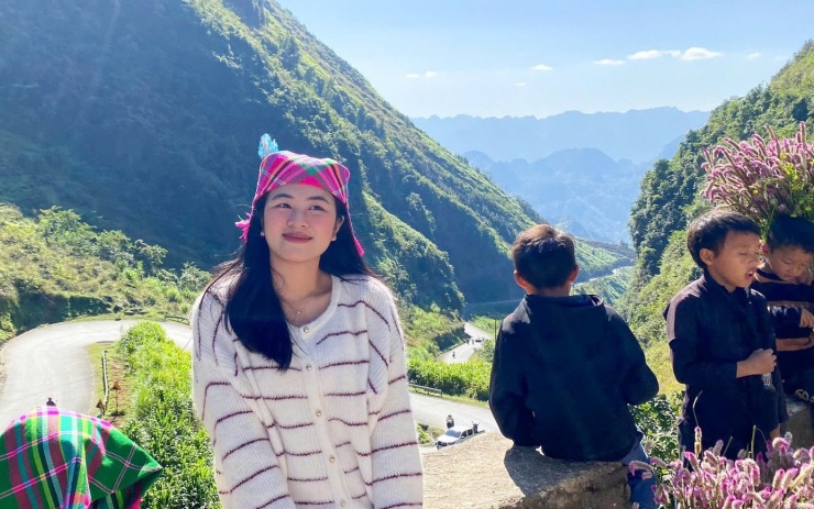 Gen Z rủ nhau lên núi săn mây, ngắm hoa tam giác mạch - 8