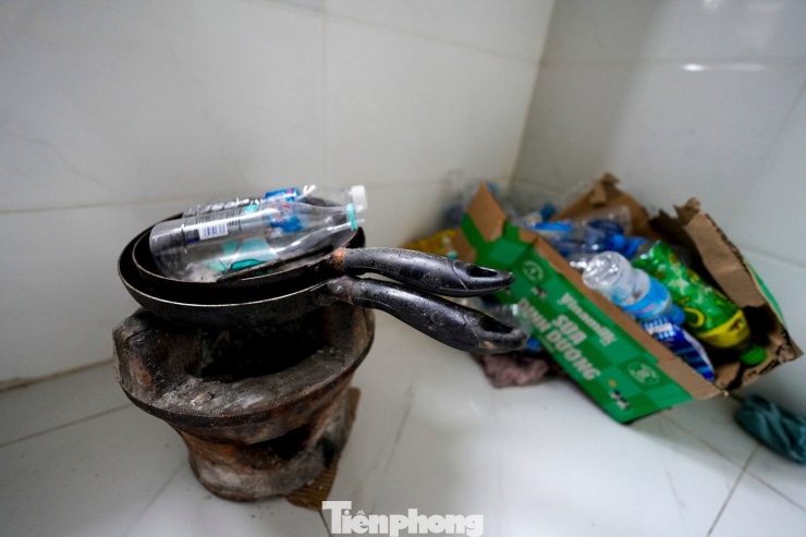 Thăm lại căn nhà bị tin đồn ác ý và những chuyến đò trong đêm lũ lịch sử - 3