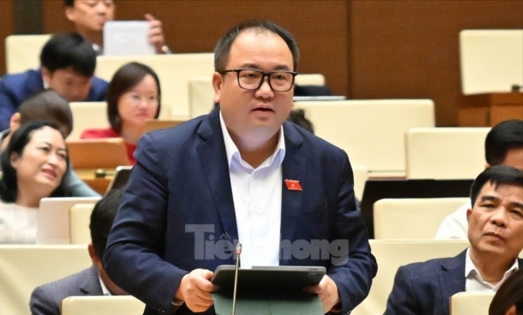 Đại biểu Phạm Trọng Nghĩa. Ảnh: Như Ý