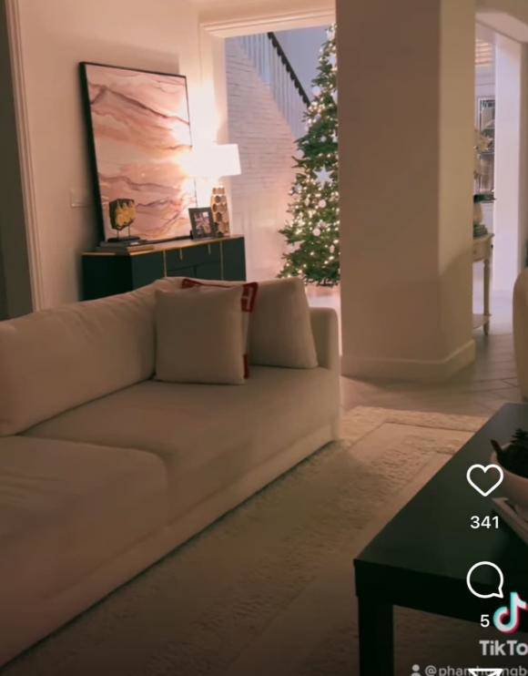 Qua một bức ảnh trang trí Noel, Phạm Hương để lộ cuộc sống ở Mỹ giữa nghi vấn rạn nứt với chồng đại gia - 19