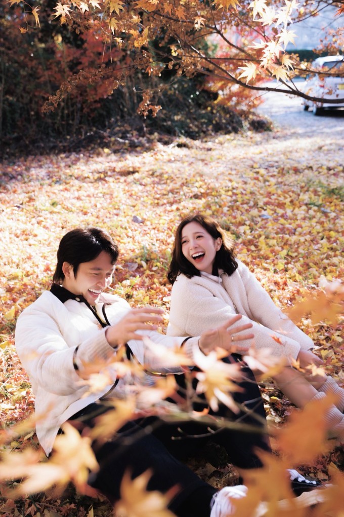 Người giúp Đình Tú - Ngọc Huyền thực hiện bộ ảnh này tại Nhật Bản khen hai vợ chồng dễ thương, tạo nên những khoảnh khắc đáng nhớ.